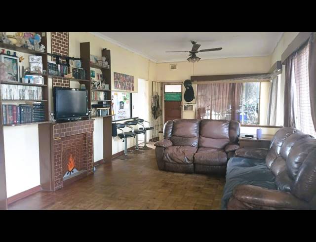 3 BEDROOM HOUSE FOR SALE IN BLUFF